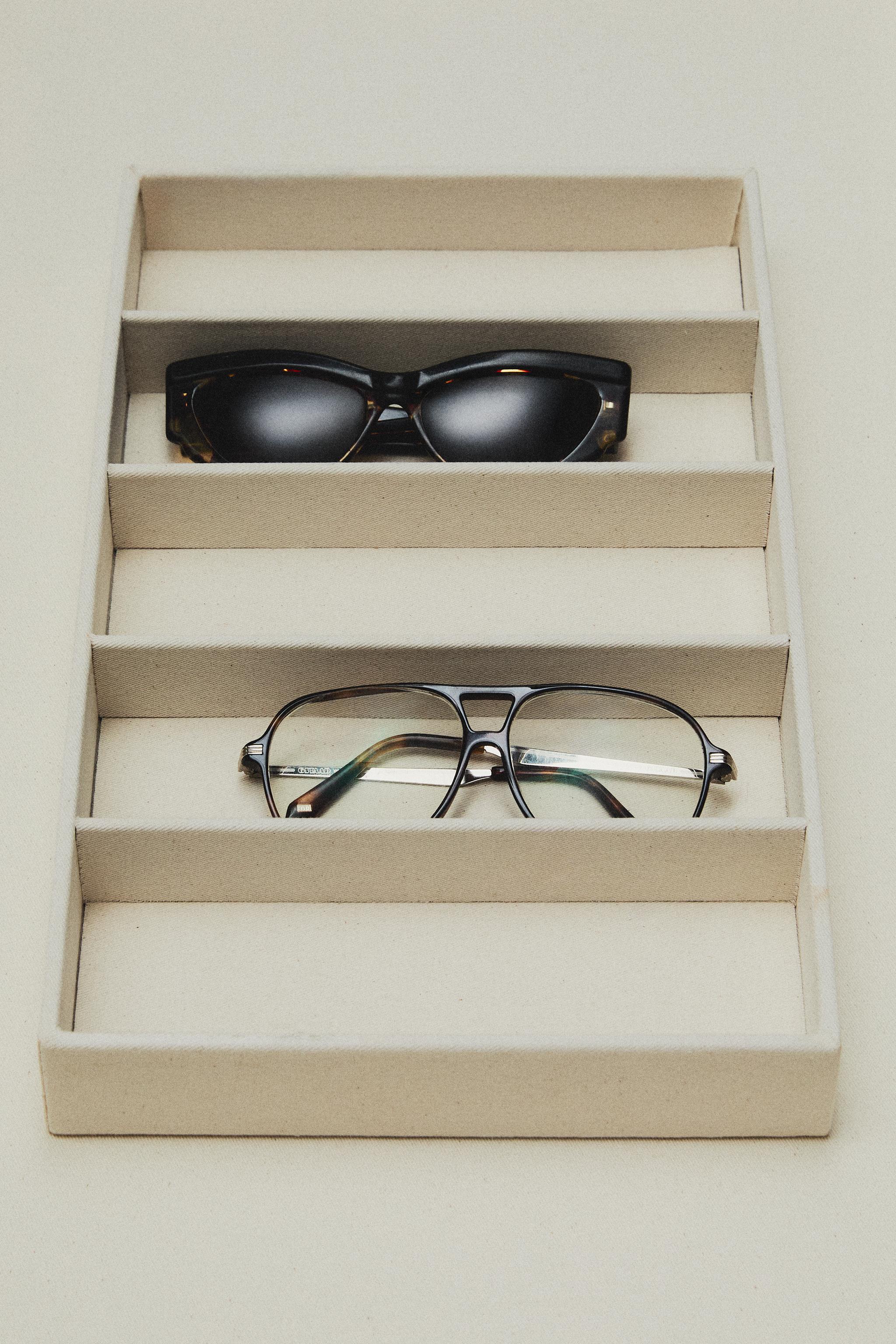 BOÎTE DE RANGEMENT LUNETTES
